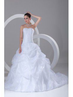 Organza Sweetheart Sweep Train A-line Embroidered Wedding Dress