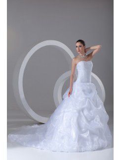 Organza Sweetheart Sweep Train A-line Embroidered Wedding Dress