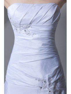 Taffeta Scoop Chapel Train A-line Embroidered Wedding Dress