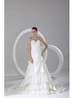 Raso sweetheart cappella treno a-line fatto a mano fiori abito da sposa