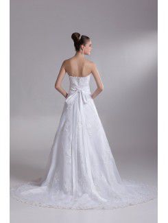 Lace Sweetheart Sweep Train A-line Embroidered Wedding Dress