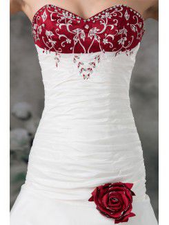 Taffeta Sweetheart Chapel Train A-line Embroidered Wedding Dress