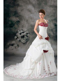 Taffeta Sweetheart Chapel Train A-line Embroidered Wedding Dress