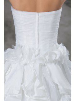 Taffeta Sweetheart Sweep Train A-line Wedding Dress