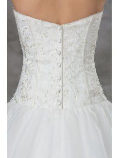 Organza Sweetheart Sweep Train A-line Embroidered Wedding Dress