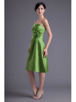 Satin Sweetheart A-line Knee-length Hand-made Flowers Cocktail Dress