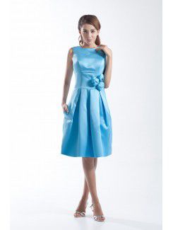 Satin bijou genou longueur robe de cocktail colonne