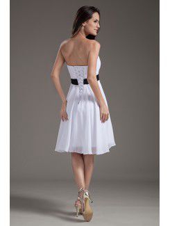 Chiffon Strapless Column White Knee Length Sash Cocktail Dress