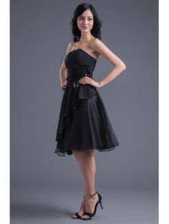 Chiffon Strapless Sheath Knee Length Hand-made Flower Cocktail Dress