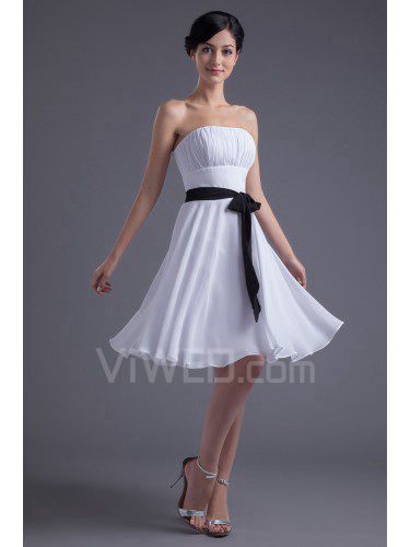 Chiffon Strapless Sheath Knee Length Sash Cocktail Dress