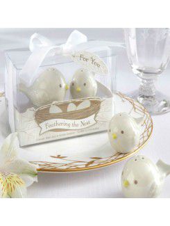 Ceramic Bird's Nest Salt & Pepper Shakers Wedding Favor (Set of 2)