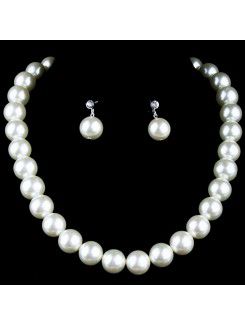Gorgeous Wedding Jewelry Set,Including Pearls Necklace with Pearls and Rhinestones Earrings