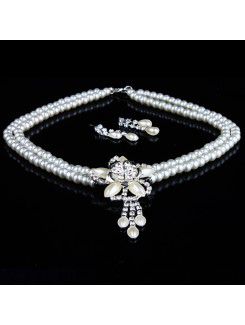 Flower Rhinestones and Pearls Ladies' Wedding Jewelry Set, Including Necklace and Earrings