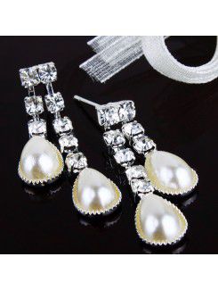 Beauitful Rhinestones and Pearls Flower Wedding Jewelry, Necklace and Earrings Set