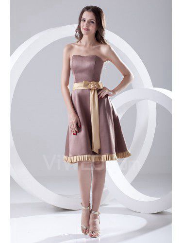 Satin Sweetheart Sheath Knee-Length Sash and Bow Cocktail Dress