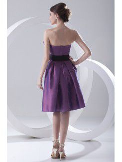 Taffeta Scoop A-line Knee-Length Sash Cocktail Dress