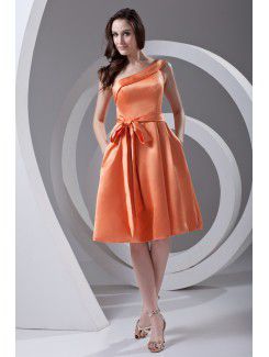 Satin asymétrique une ligne longueur robe de cocktail de ceinture au genou