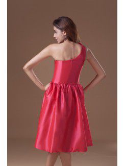 Taffeta Asymmetrical Knee Length A-line Hand-made Flower Cocktail Dress