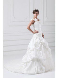 Taffeta Straps Sweep Train Sheath Hand-made Flowers Wedding Dress